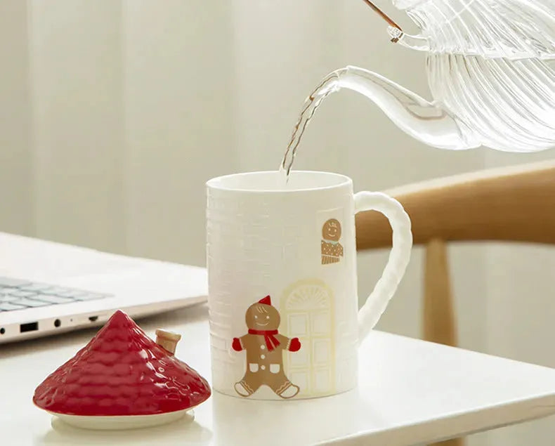 Gingerbread Man Red House Water Cup House Cottage Mug Coffee Cup With Lid - Bellarte Enchanté Gingerbread Man Red House Water Cup House Cottage Mug Coffee Cup With Lid
